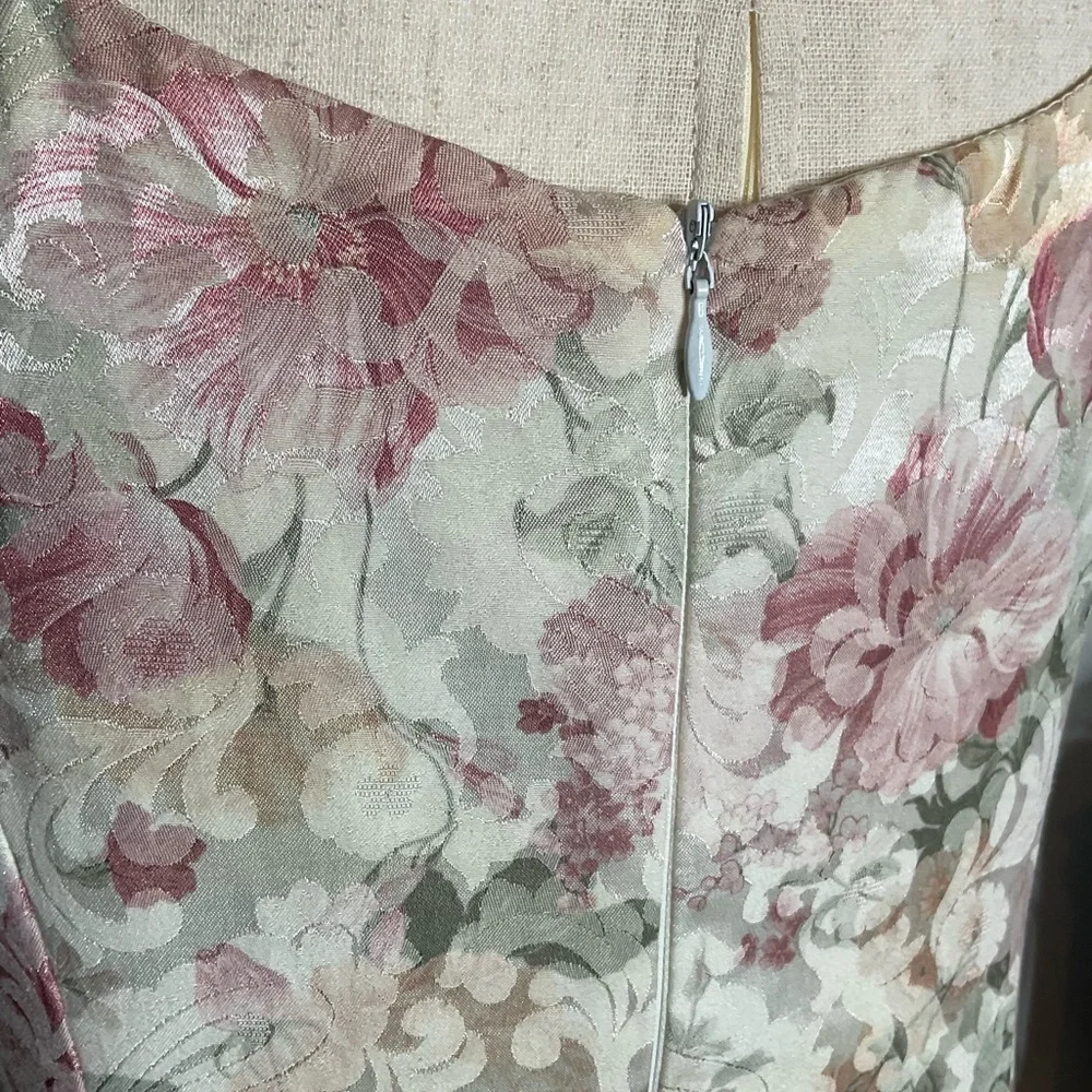 Jessica McClintock Floral Jacquard Scoop Neck Sleeveless Ball Wedding Gown 10 - Picture 2 of 8